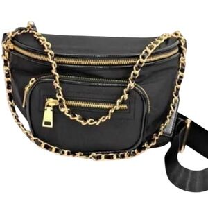 Steve Madden NWT Black and Gold Belt Bag Fanny Pack Convertible Purse Crossbody